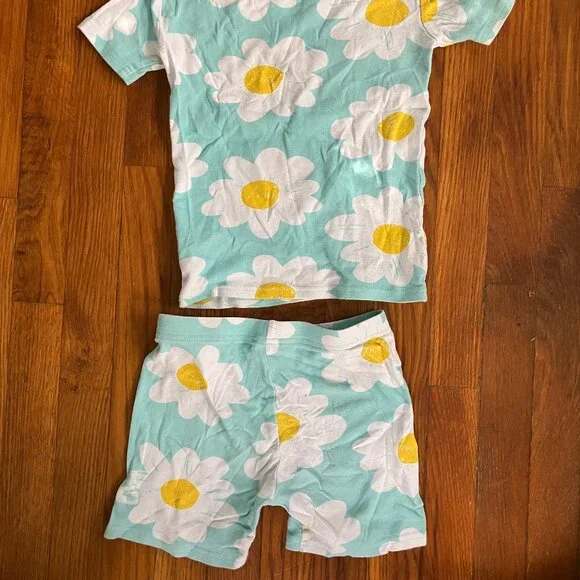 The Children’s Place Girls Size 6x/7 Daisy Short Sleeve Pajamas 2 piece set - Picture 2 of 9